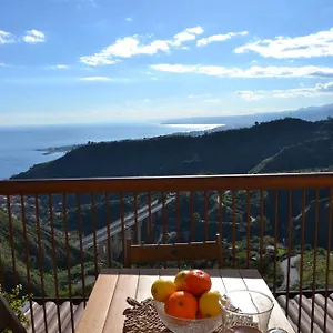 Tao Enjoy , Taormine Italie